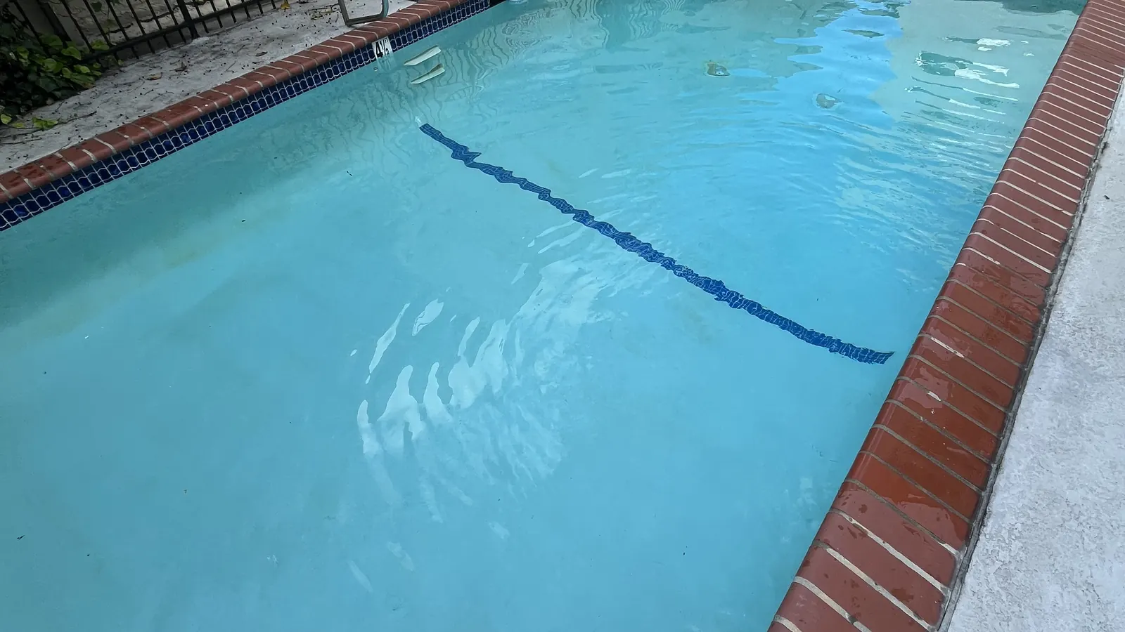 Clean, clear pool on a GK Swimming Pools weekly service route