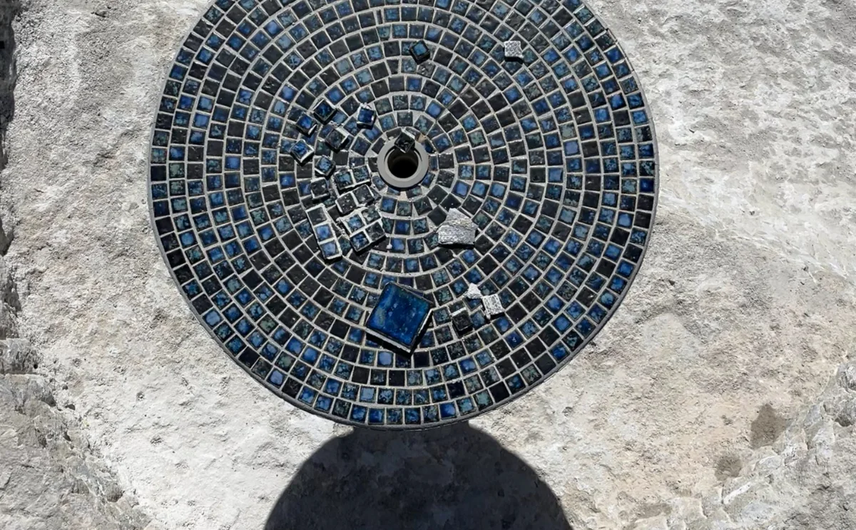 Custom mosaic tile detail on a GK Swimming Pools remodel in Santa Clarita